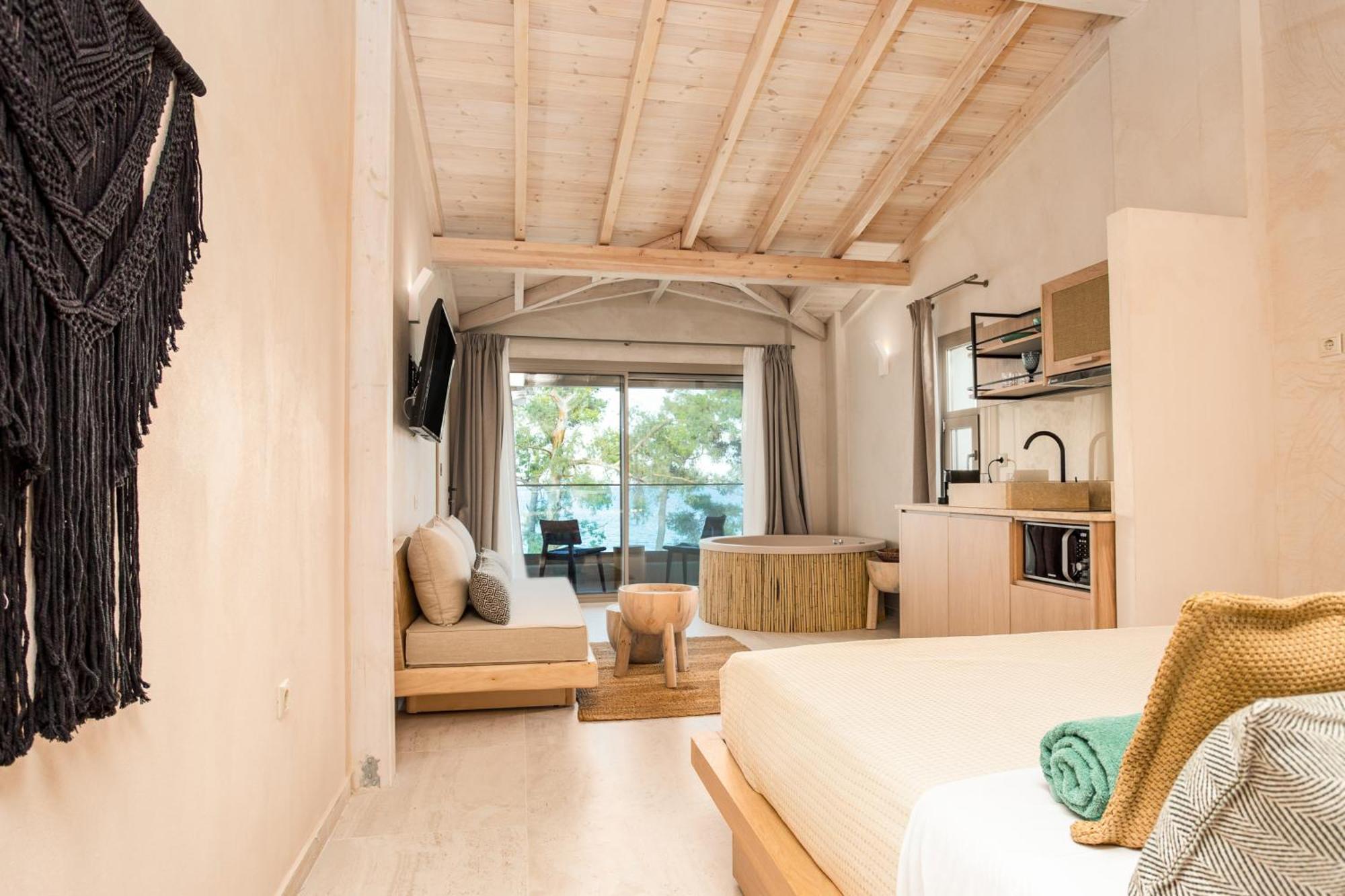 Mako Sea & Suites 페프코초리 객실 사진