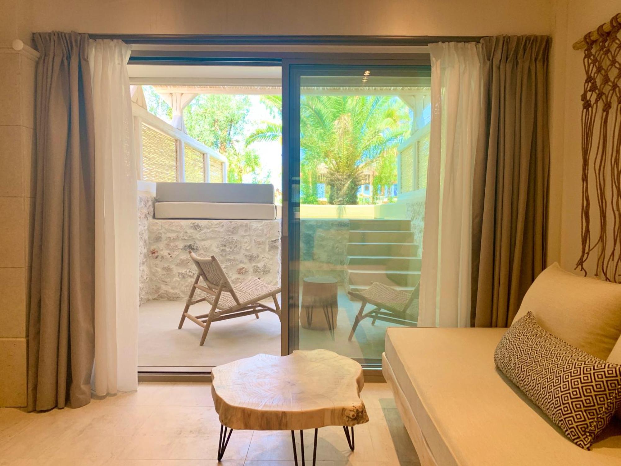 Mako Sea & Suites 페프코초리 객실 사진